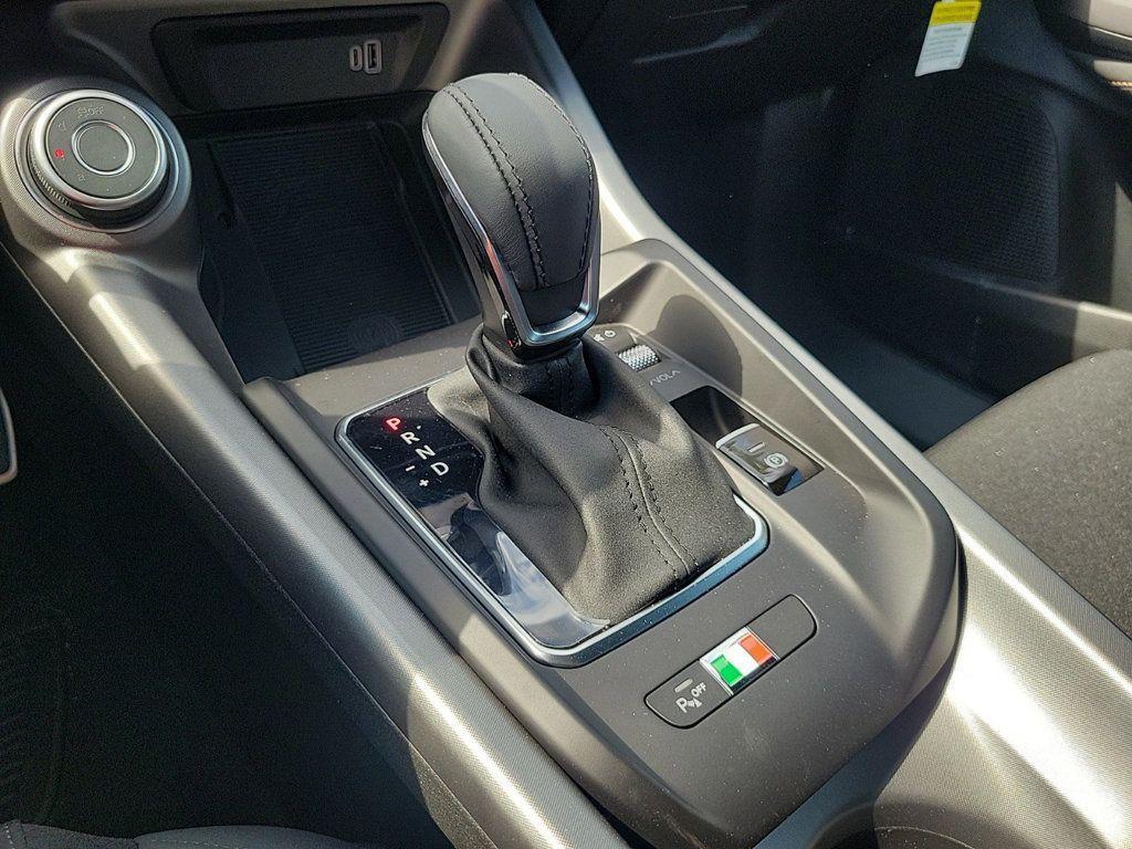 new 2025 Alfa Romeo Tonale car, priced at $39,617
