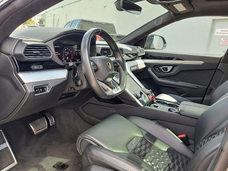 used 2022 Lamborghini Urus car, priced at $212,217