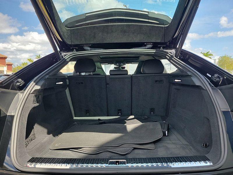 used 2022 Lamborghini Urus car, priced at $212,217