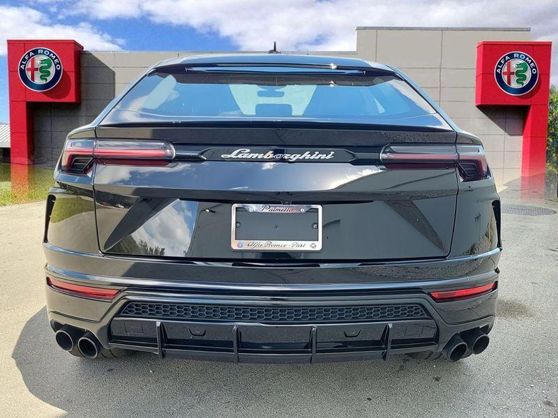 used 2022 Lamborghini Urus car, priced at $212,217