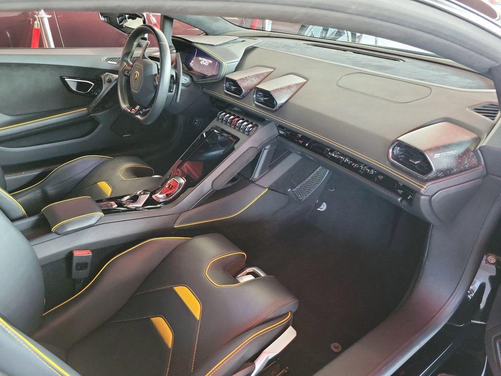 used 2022 Lamborghini Huracan EVO car