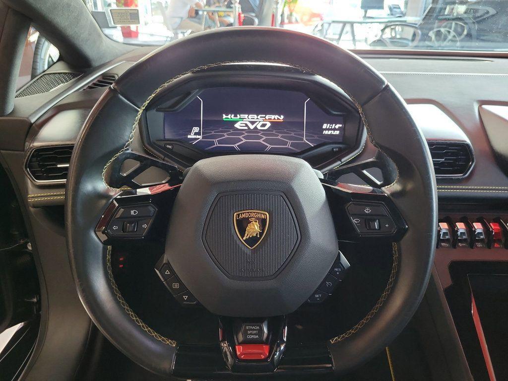 used 2022 Lamborghini Huracan EVO car