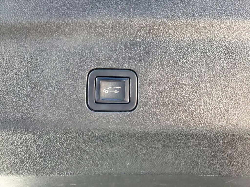 used 2022 Cadillac Escalade car, priced at $73,317