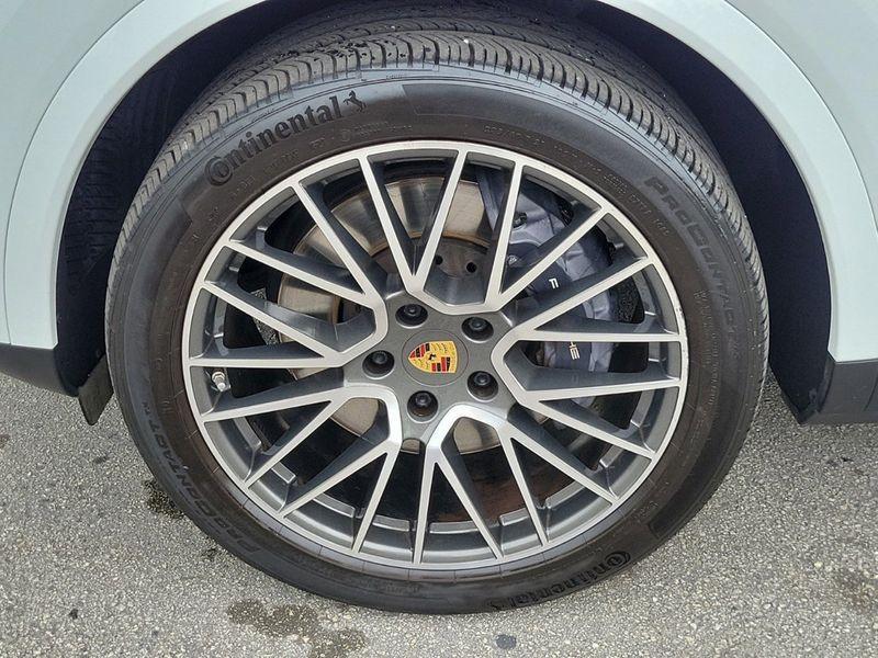 used 2021 Porsche Cayenne car, priced at $52,217