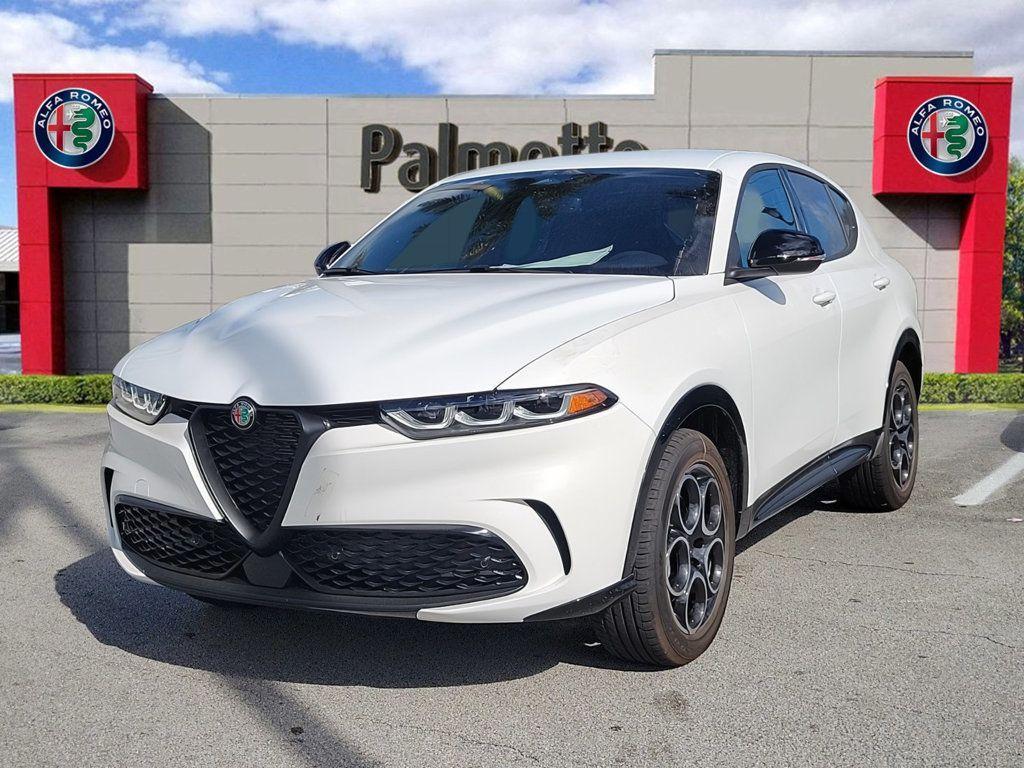 new 2025 Alfa Romeo Tonale car, priced at $38,217