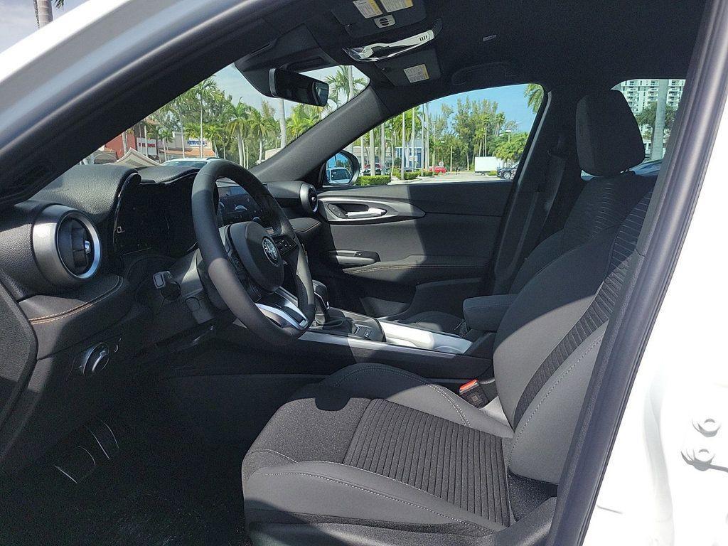 new 2025 Alfa Romeo Tonale car, priced at $38,217