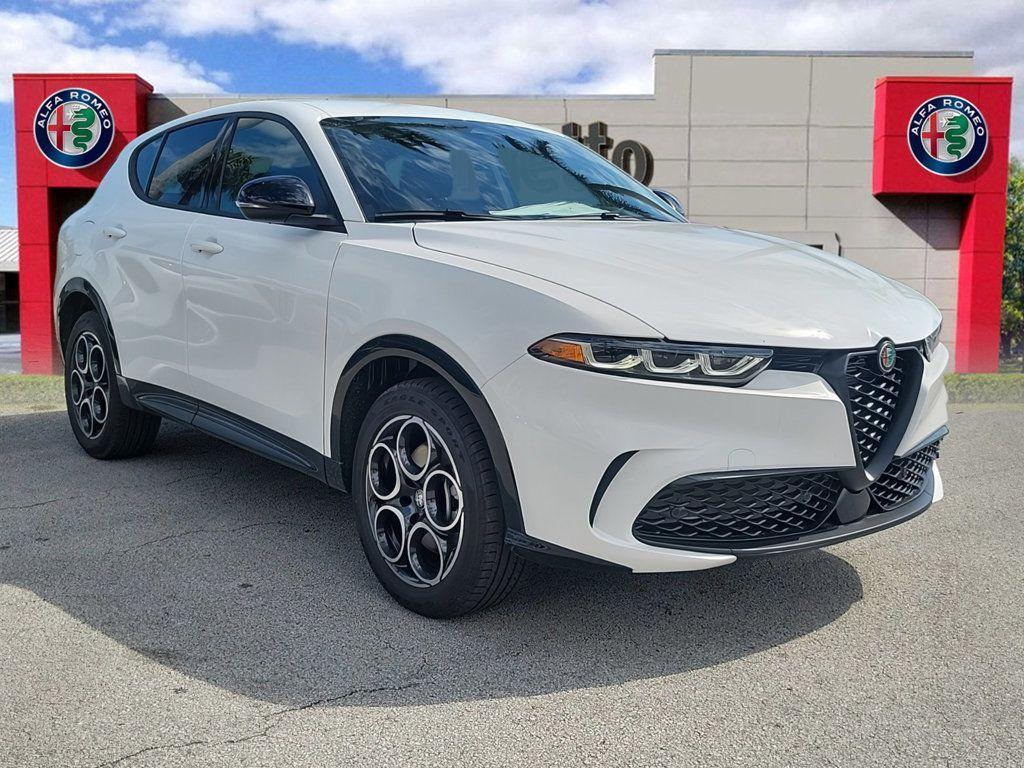new 2025 Alfa Romeo Tonale car, priced at $38,217