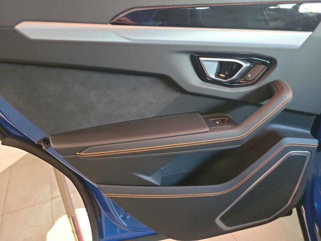 used 2021 Lamborghini Urus car, priced at $206,617