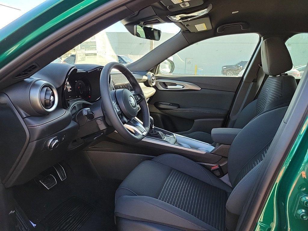 new 2025 Alfa Romeo Tonale car, priced at $39,617