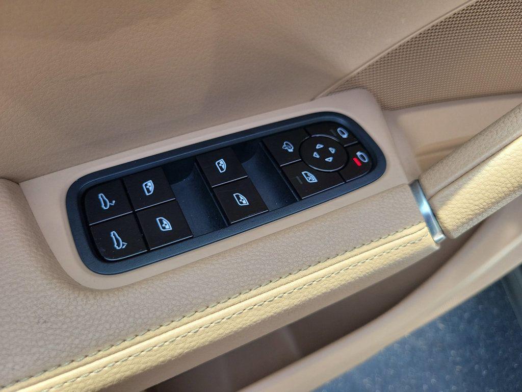 used 2021 Porsche Cayenne car, priced at $49,917