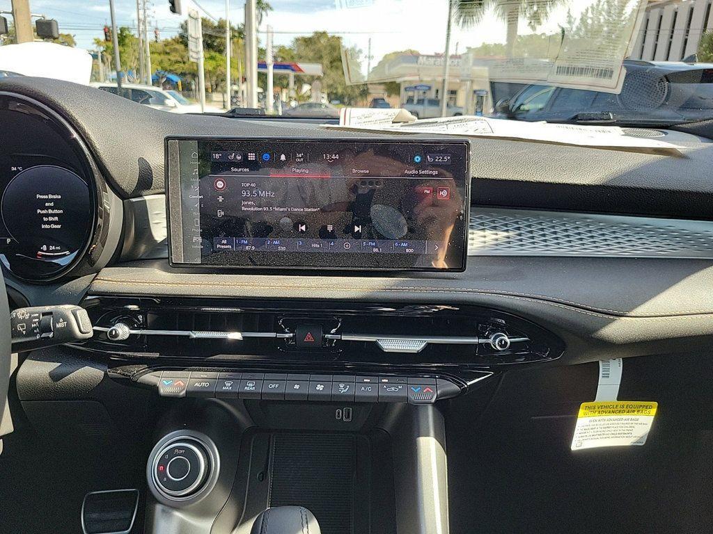 new 2025 Alfa Romeo Tonale car, priced at $37,217