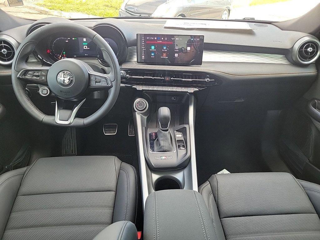 new 2025 Alfa Romeo Tonale car, priced at $38,217