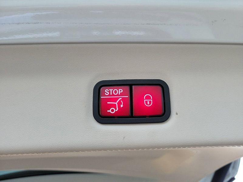 used 2021 Mercedes-Benz Maybach GLS 600 car, priced at $128,817
