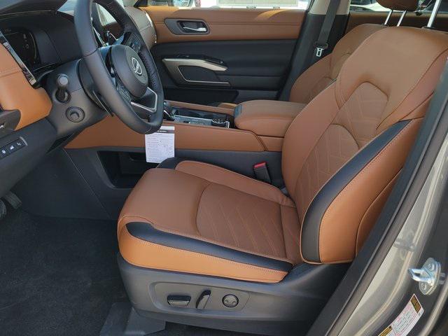 new 2025 Nissan Pathfinder car, priced at $45,890