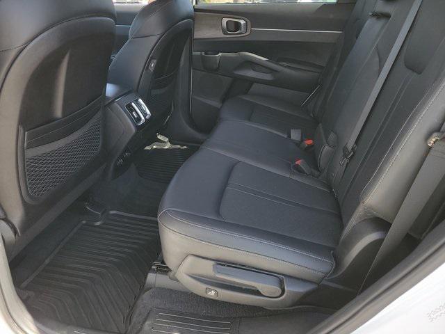 used 2023 Kia Sorento car, priced at $32,707