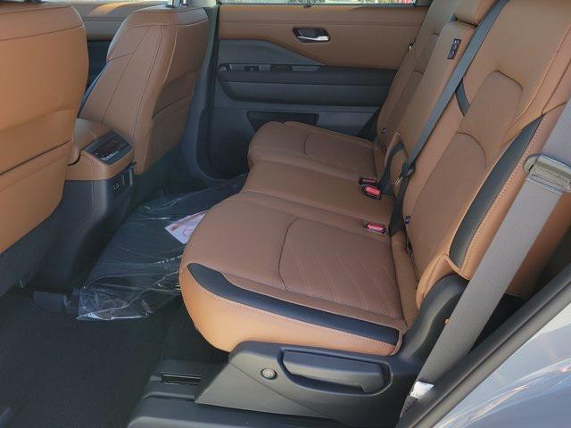 new 2025 Nissan Pathfinder car, priced at $47,260