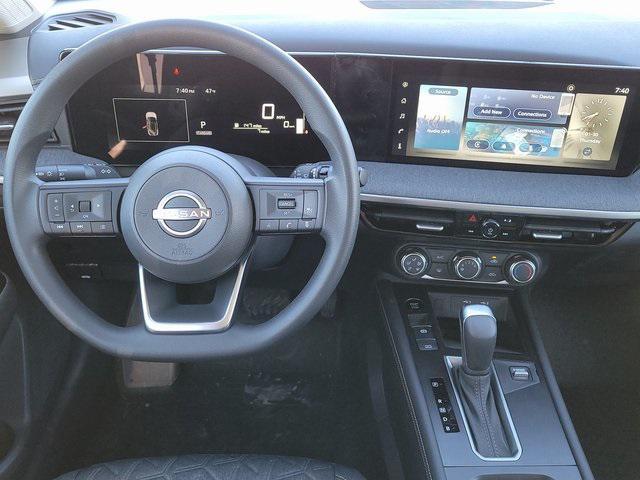 new 2025 Nissan Kicks car, priced at $27,357