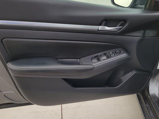 used 2022 Nissan Altima car, priced at $22,985