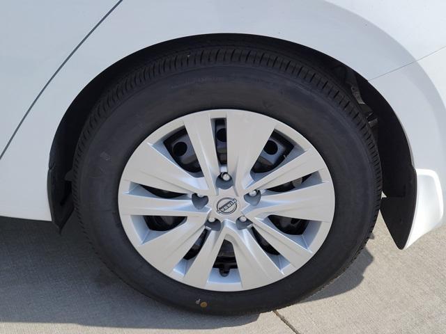 new 2025 Nissan Sentra car, priced at $22,586