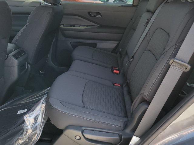 new 2025 Nissan Pathfinder car, priced at $41,655