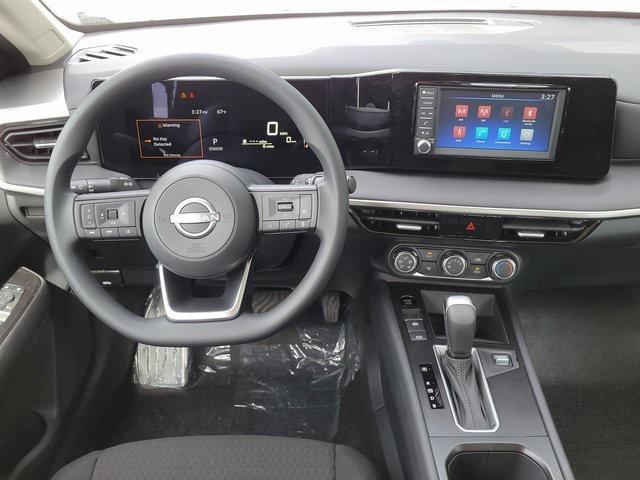 new 2025 Nissan Kicks car, priced at $24,718