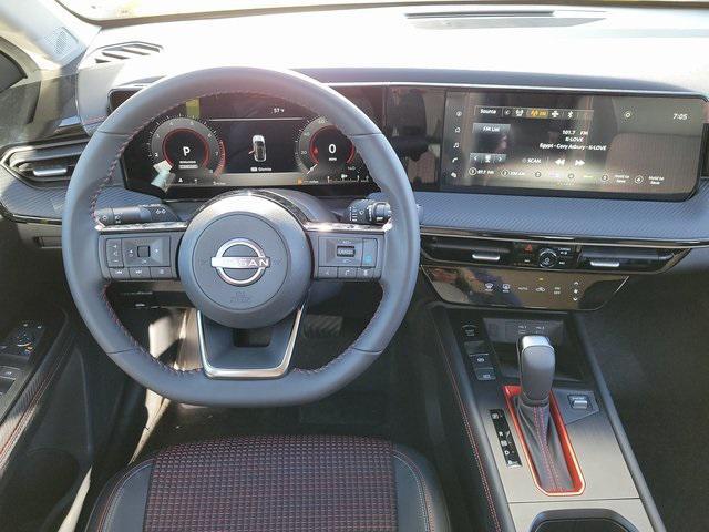 new 2025 Nissan Kicks car, priced at $29,661