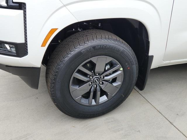 new 2025 Nissan Frontier car, priced at $39,915