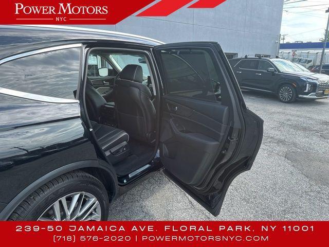 used 2022 Acura MDX car, priced at $32,995