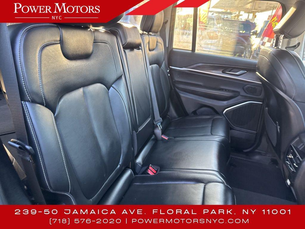 used 2022 Jeep Grand Cherokee car, priced at $23,995