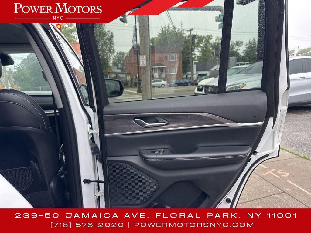 used 2023 Jeep Grand Cherokee car, priced at $23,495