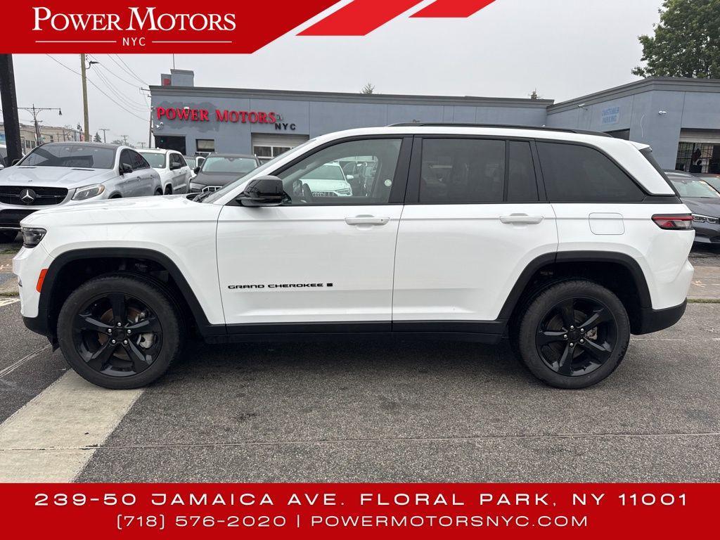 used 2023 Jeep Grand Cherokee car, priced at $23,495