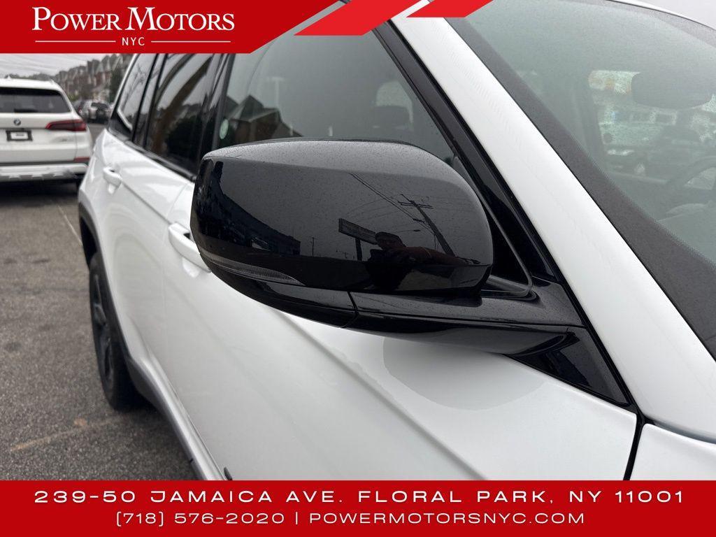 used 2023 Jeep Grand Cherokee car, priced at $23,495