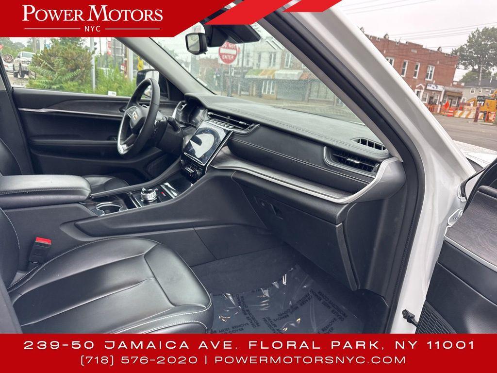 used 2023 Jeep Grand Cherokee car, priced at $23,495