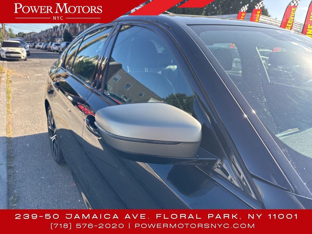 used 2022 BMW M550 car, priced at $40,995