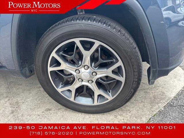 used 2019 Jeep Grand Cherokee car, priced at $17,995
