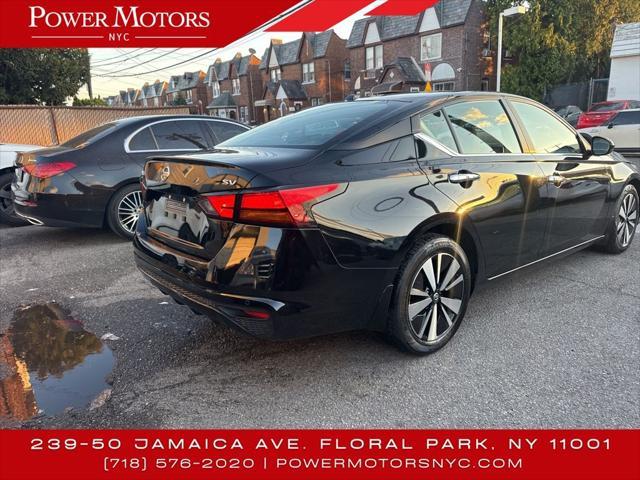 used 2022 Nissan Altima car, priced at $15,999