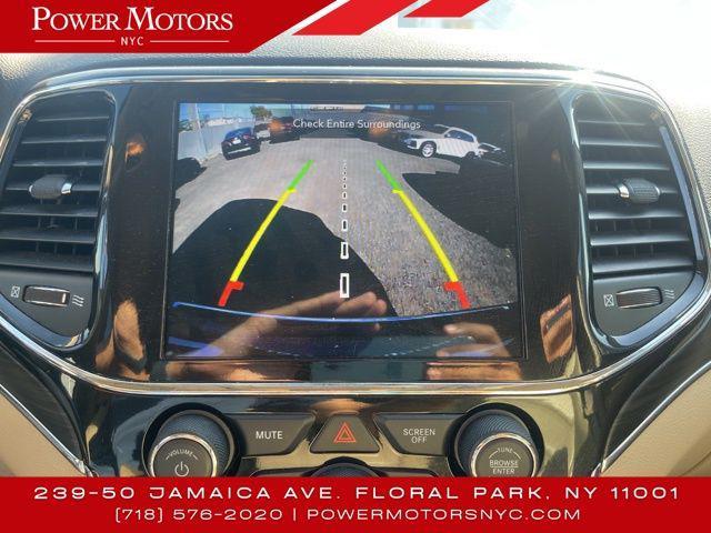 used 2021 Jeep Grand Cherokee car