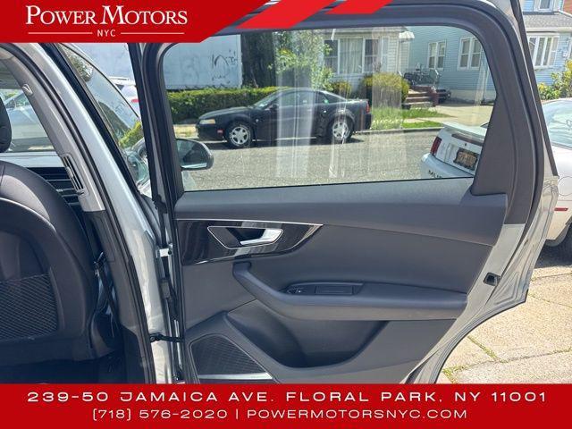 used 2023 Audi Q7 car, priced at $34,995