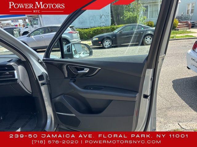 used 2023 Audi Q7 car, priced at $34,995