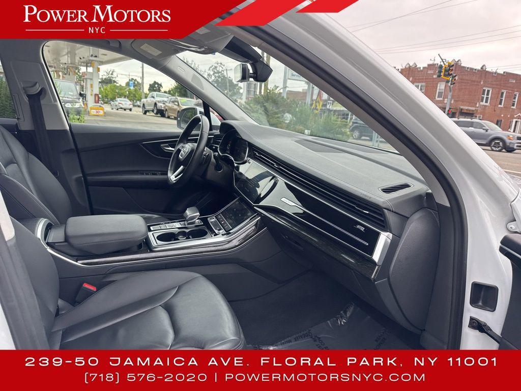 used 2023 Audi Q7 car, priced at $30,995