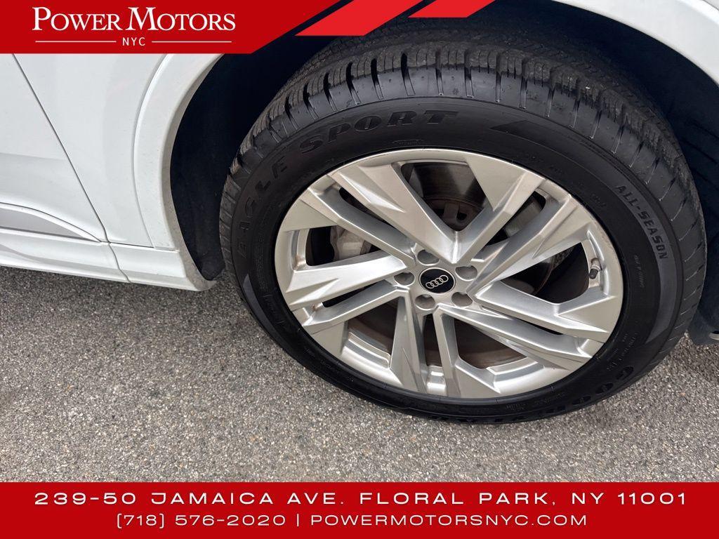 used 2023 Audi Q7 car, priced at $30,995