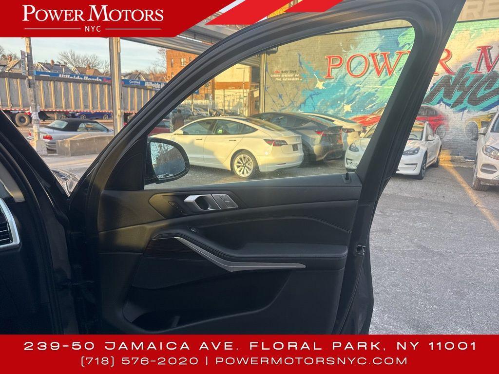 used 2021 BMW X7 car, priced at $34,995