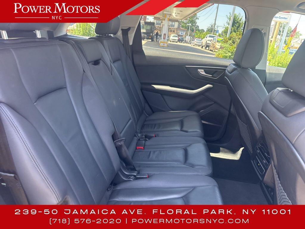 used 2023 Audi Q7 car, priced at $31,995