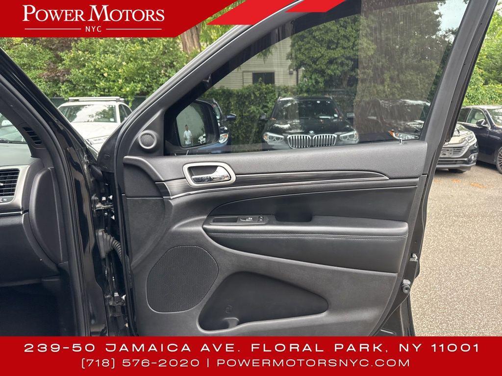 used 2020 Jeep Grand Cherokee car, priced at $18,995