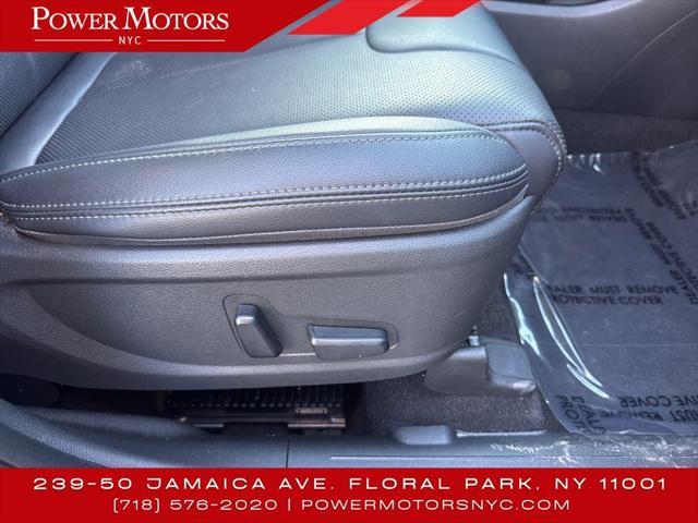 used 2023 Hyundai Santa Fe car, priced at $27,103