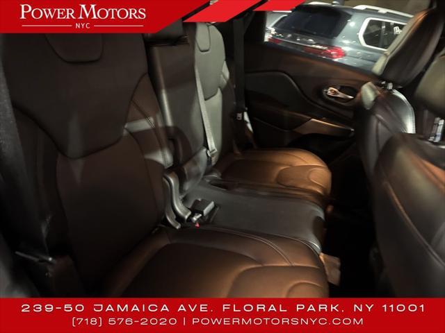 used 2021 Jeep Cherokee car, priced at $18,995