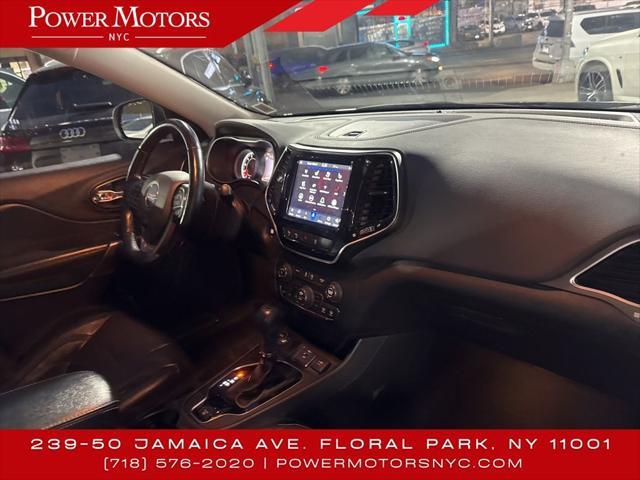 used 2021 Jeep Cherokee car, priced at $18,995
