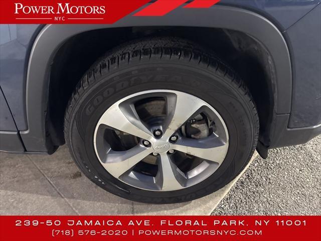 used 2021 Jeep Cherokee car, priced at $18,995