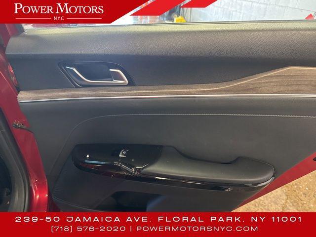 used 2021 Kia K5 car