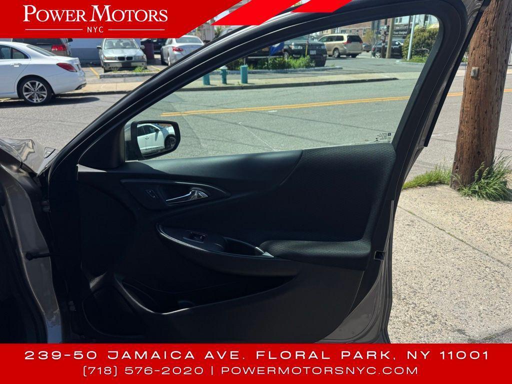 used 2022 Chevrolet Malibu car, priced at $14,295